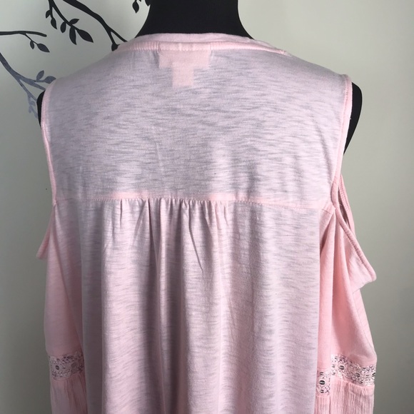 Plus Size Cold Shoulder Embroidered Pheasant Light Pink Top - Picture 3 of 4
